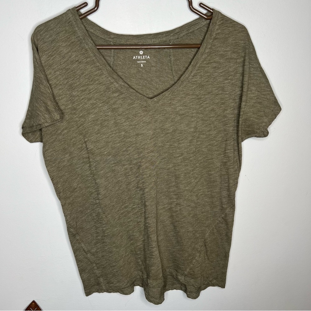Athleta Top Womens Green V-Neck Short Sleeve Shirt Dolman‎ Lightweight